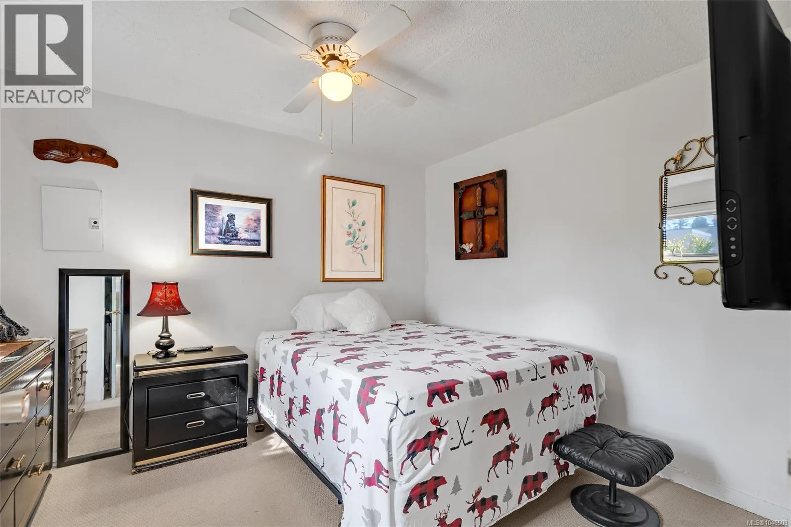 157 View St