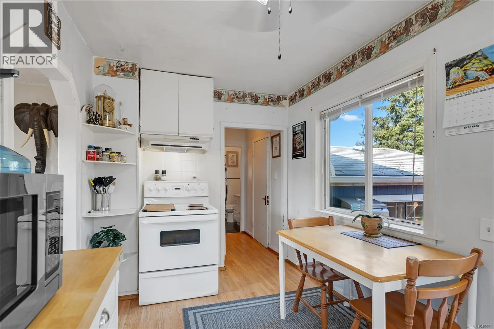 157 View St