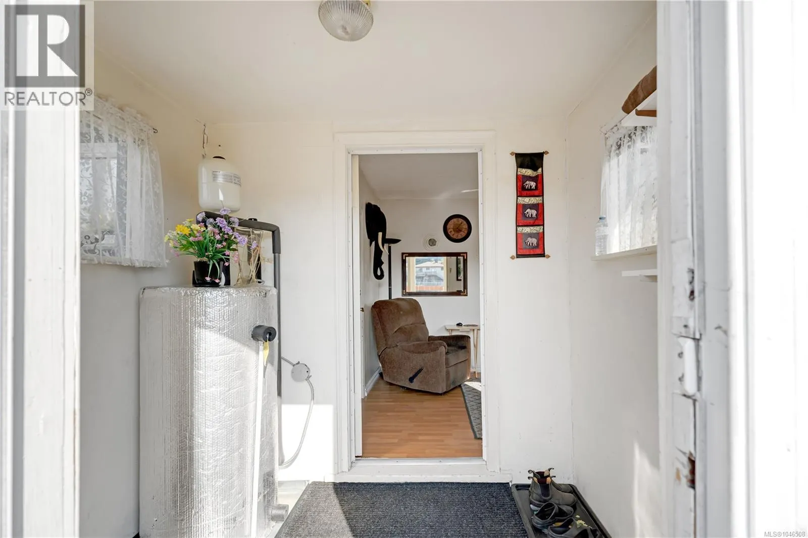 157 View St
