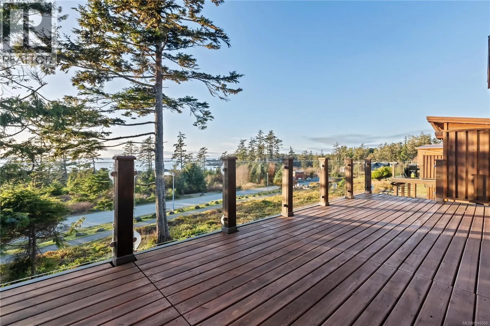 212 515 Marine Dr
