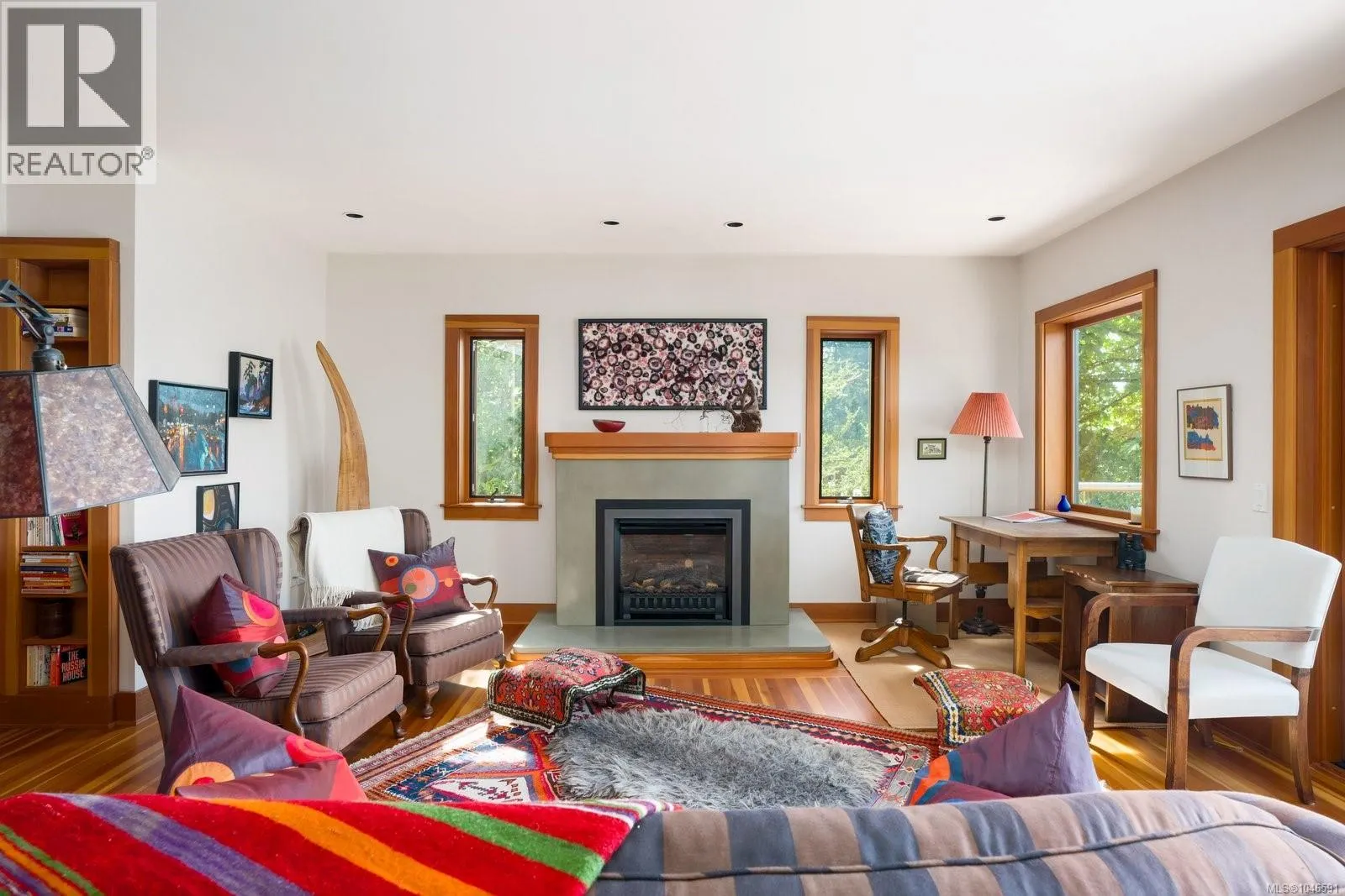 10994 Madrona Dr