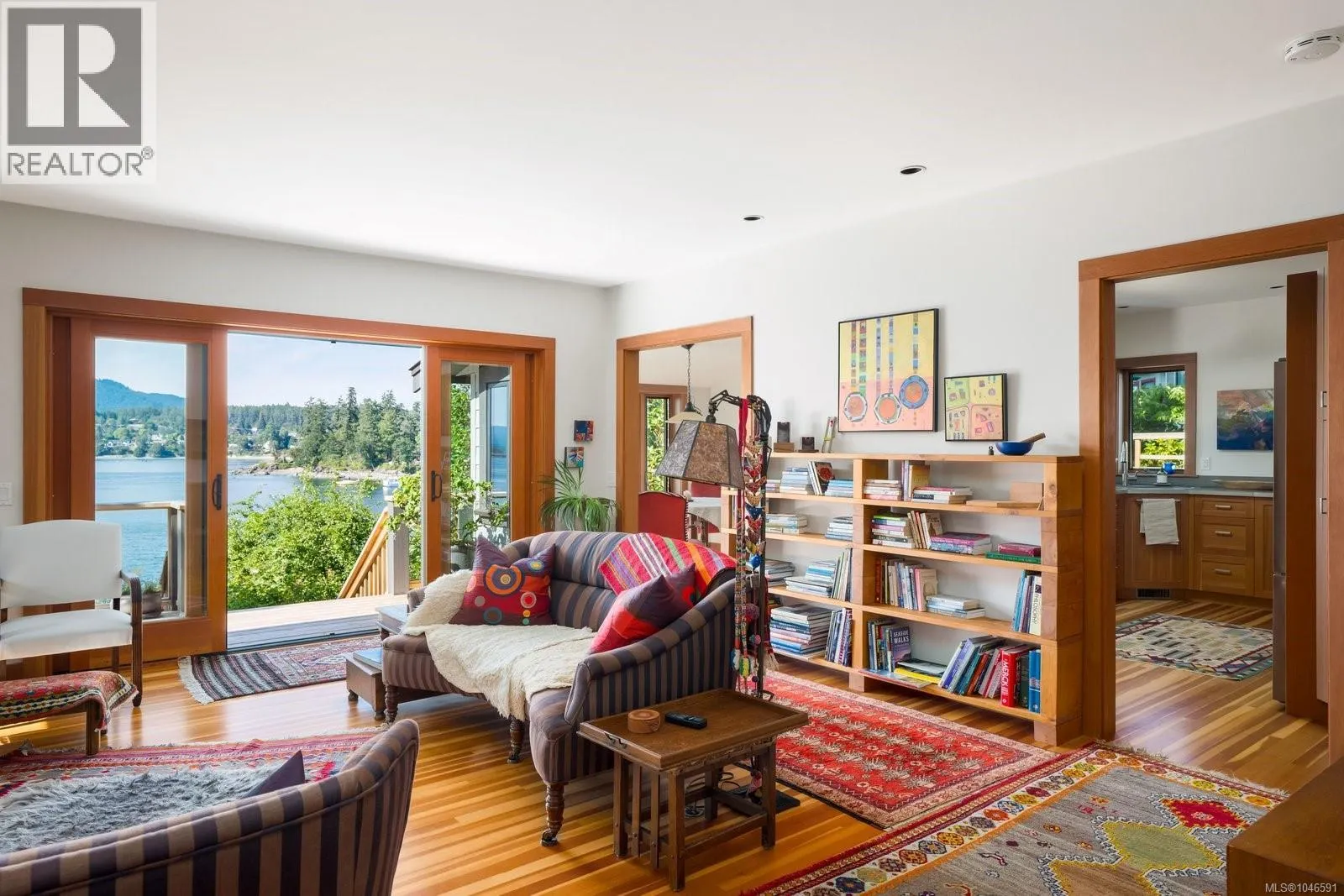 10994 Madrona Dr