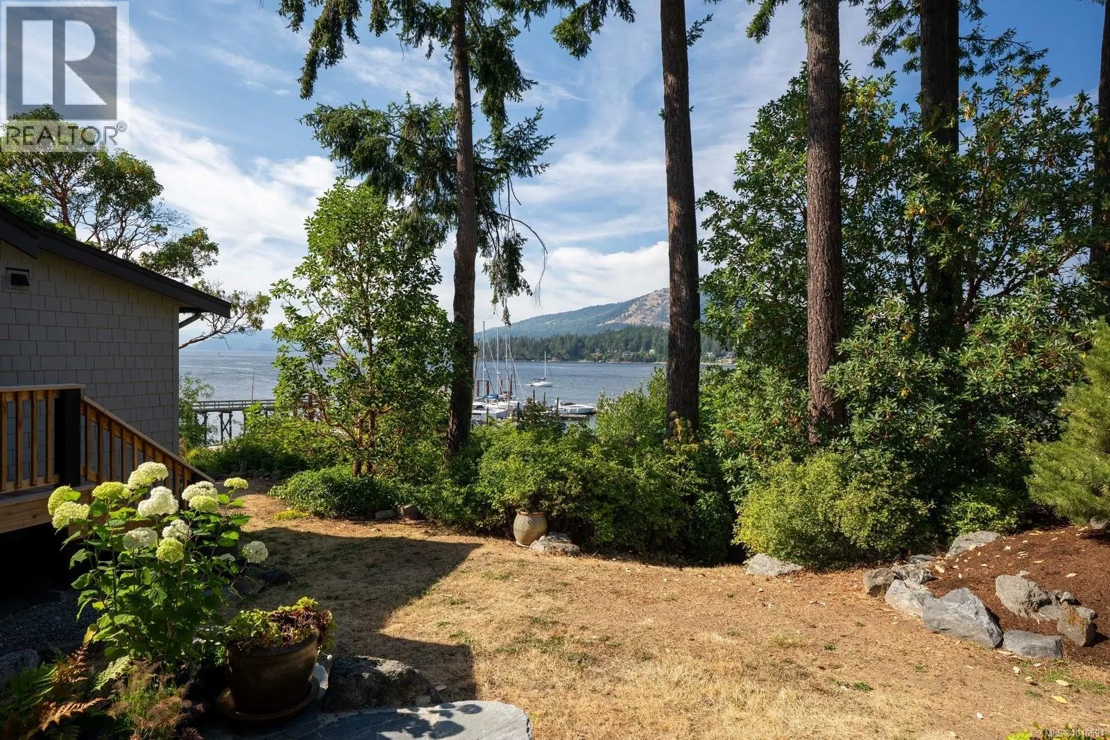 10994 Madrona Dr