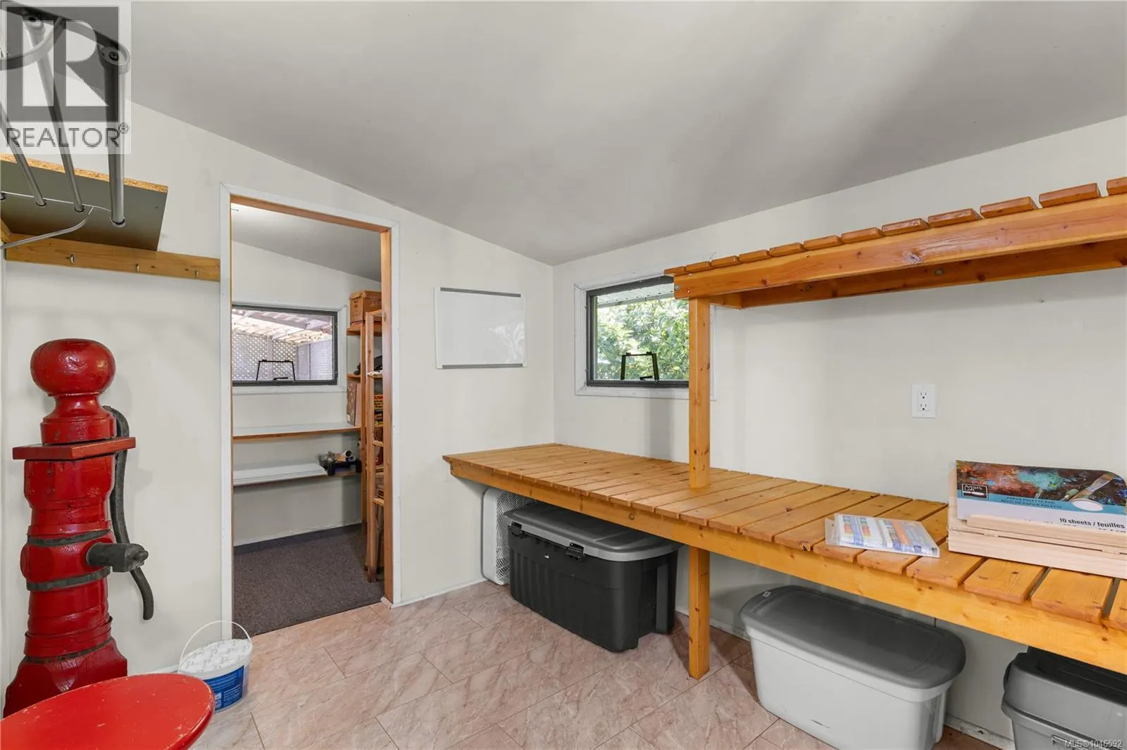 94 7701 Central Saanich Rd