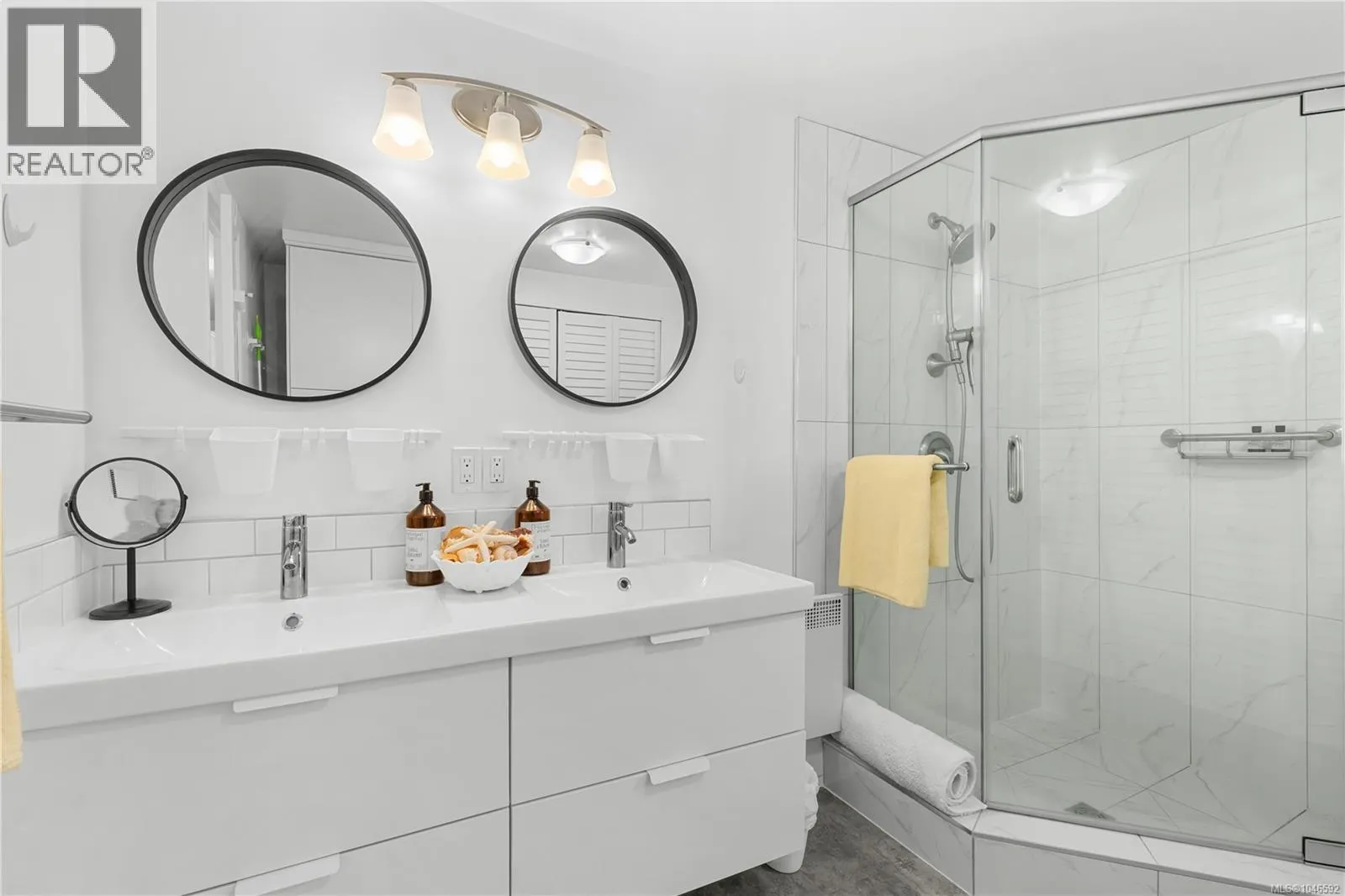 94 7701 Central Saanich Rd
