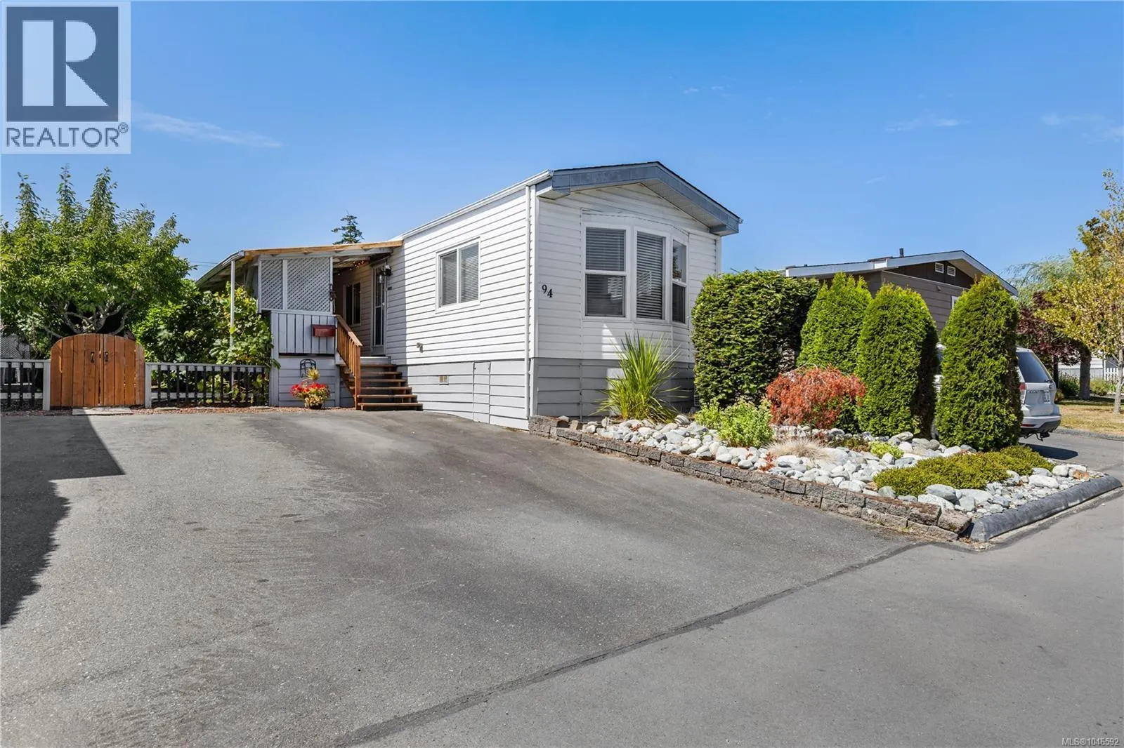 94 7701 Central Saanich Rd