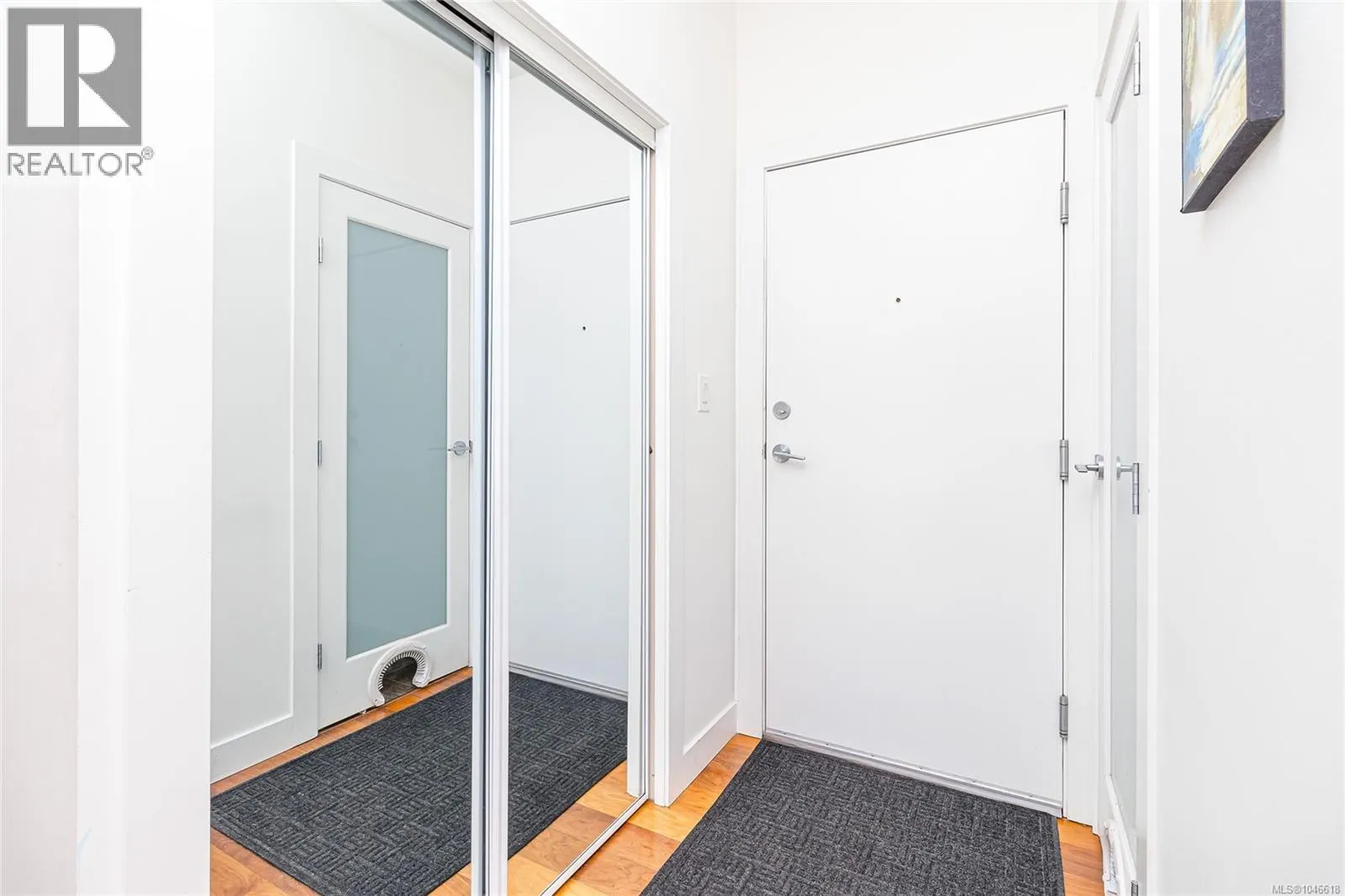 403 1008 Tillicum Rd