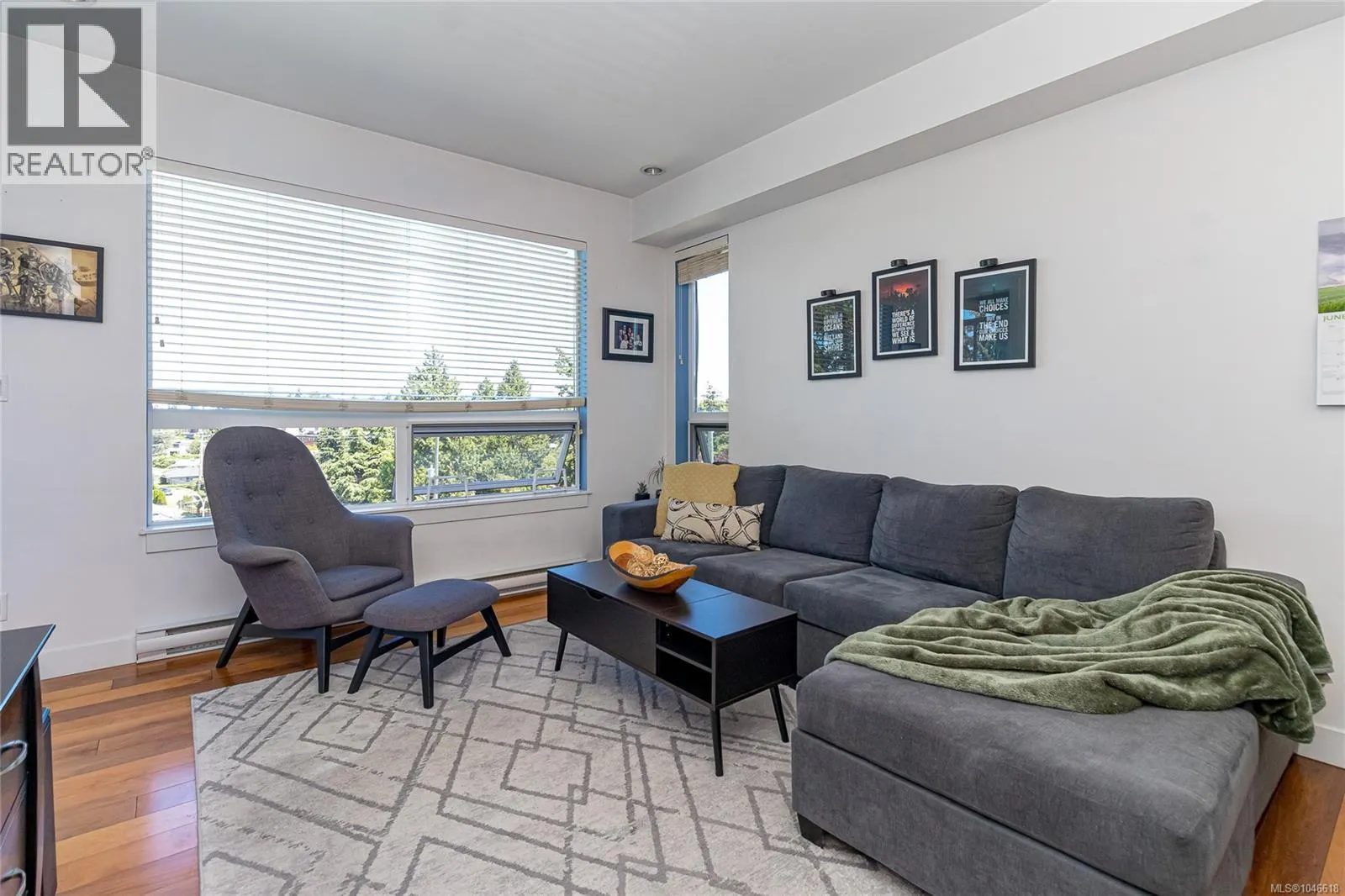 403 1008 Tillicum Rd
