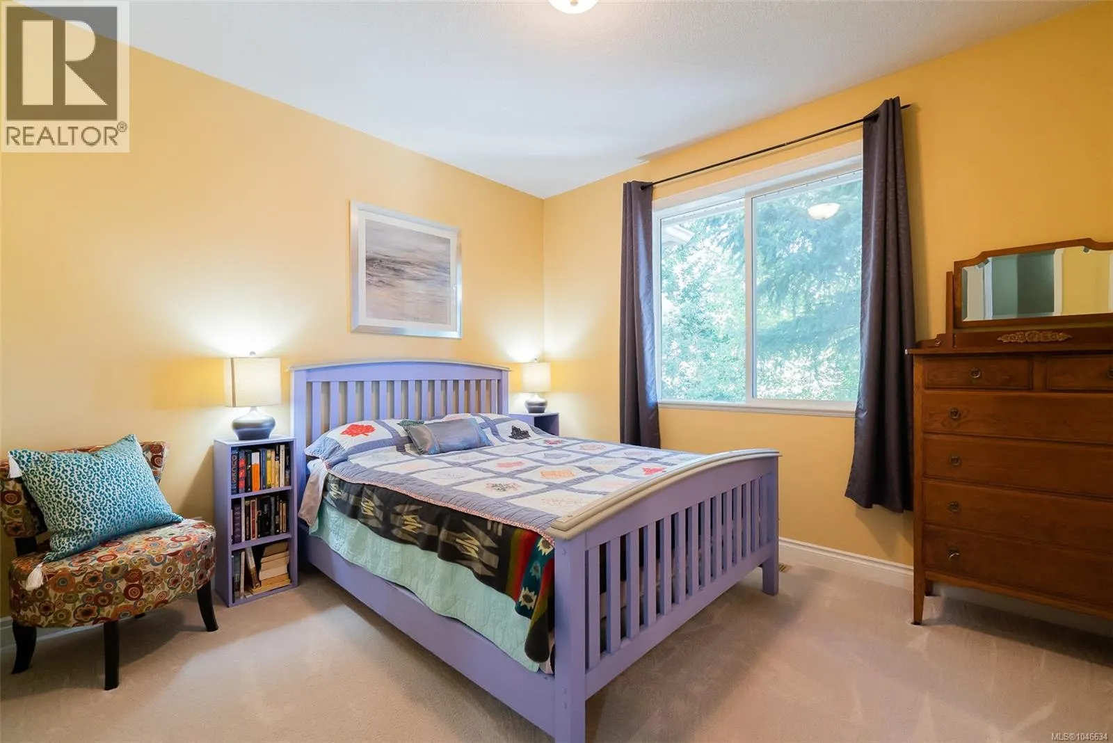 180 Rainbow Cres