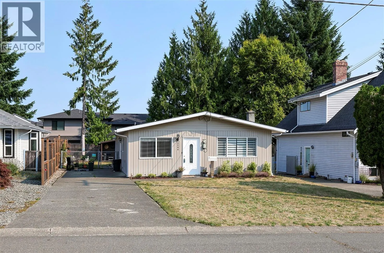 2598 Willard Ave