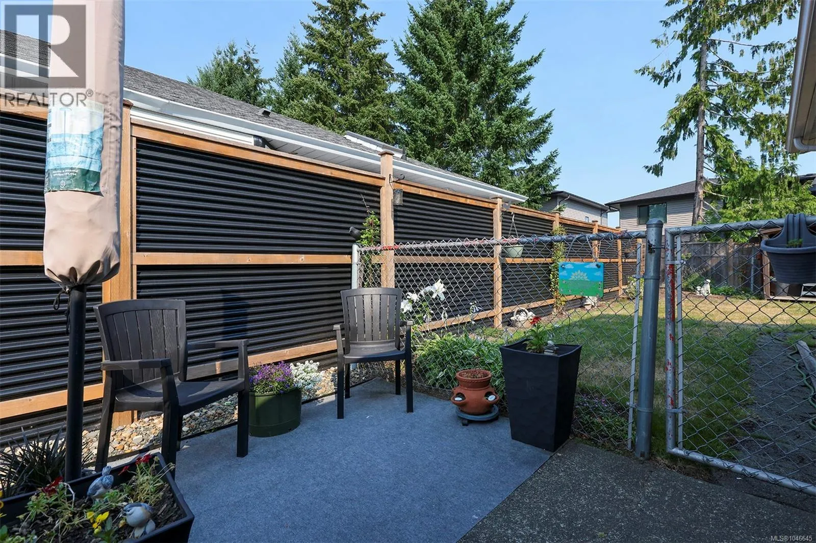2598 Willard Ave