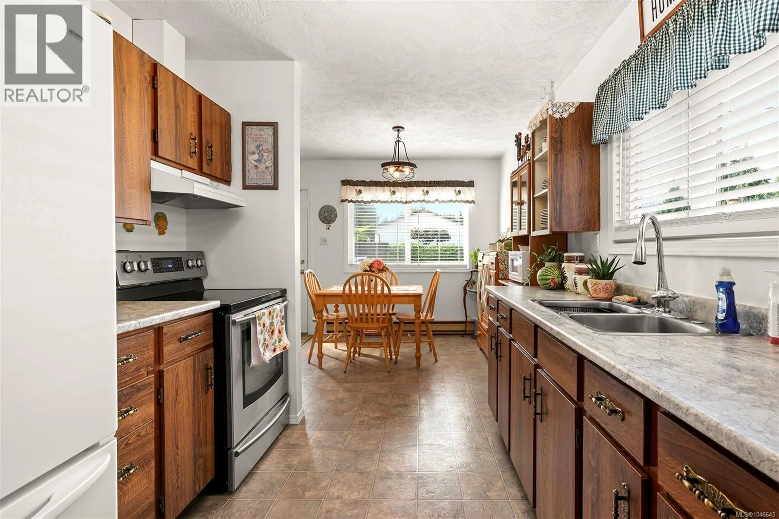 2598 Willard Ave