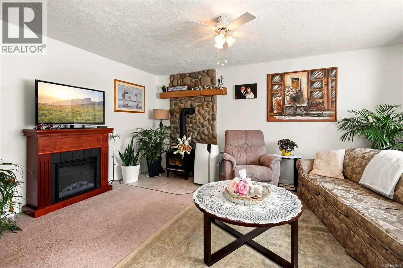 2598 Willard Ave