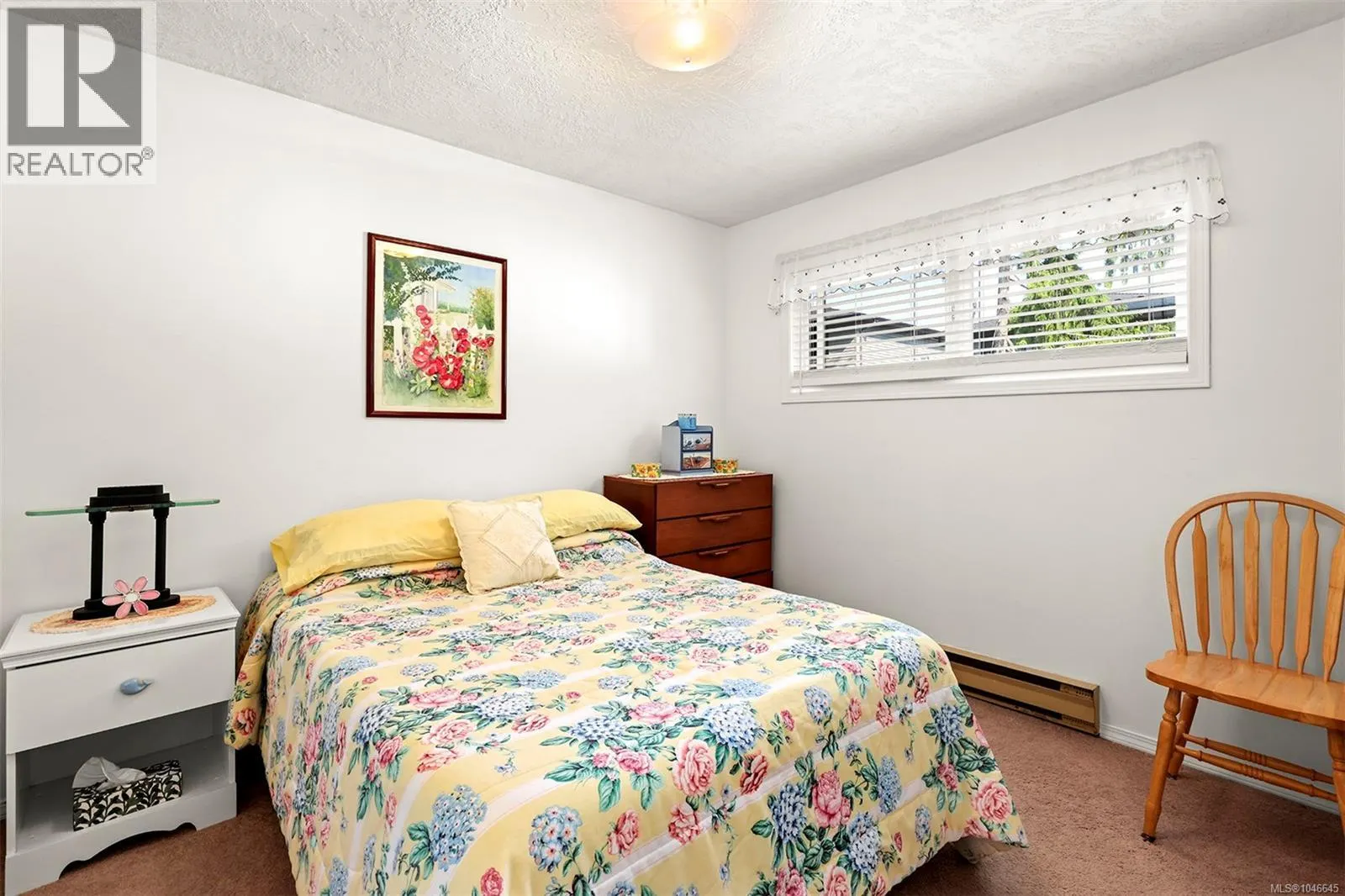 2598 Willard Ave