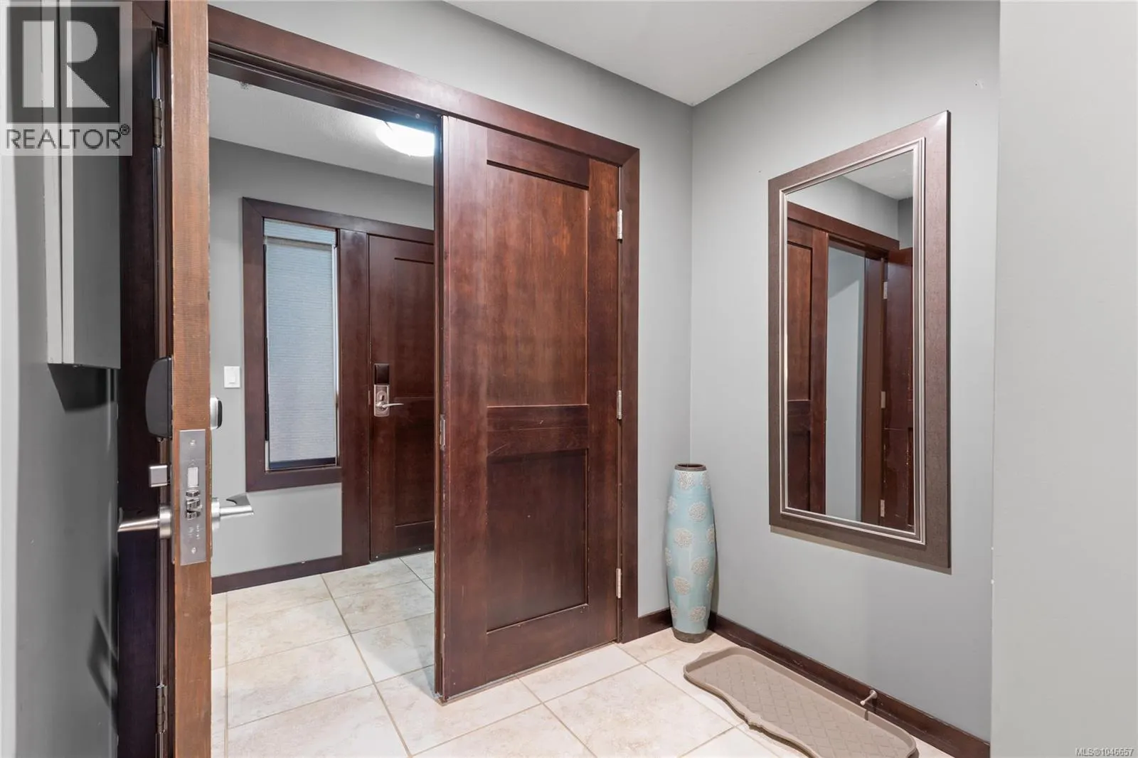 212 SA2 1175 Resort Dr