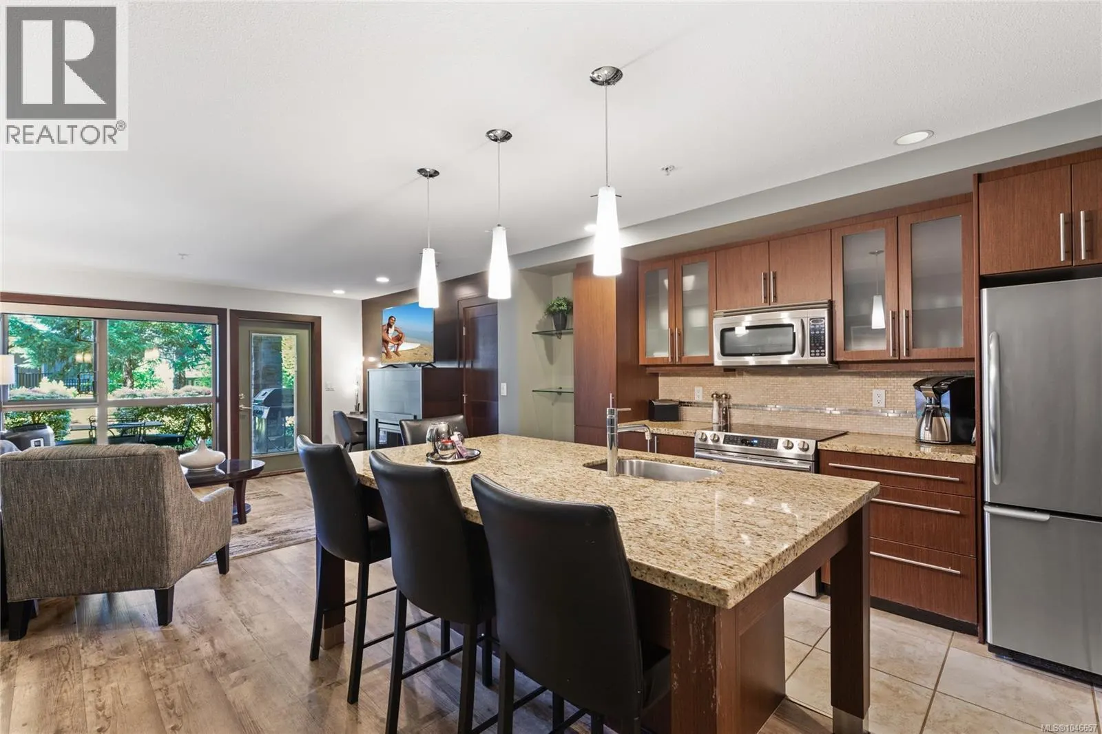 212 SA2 1175 Resort Dr