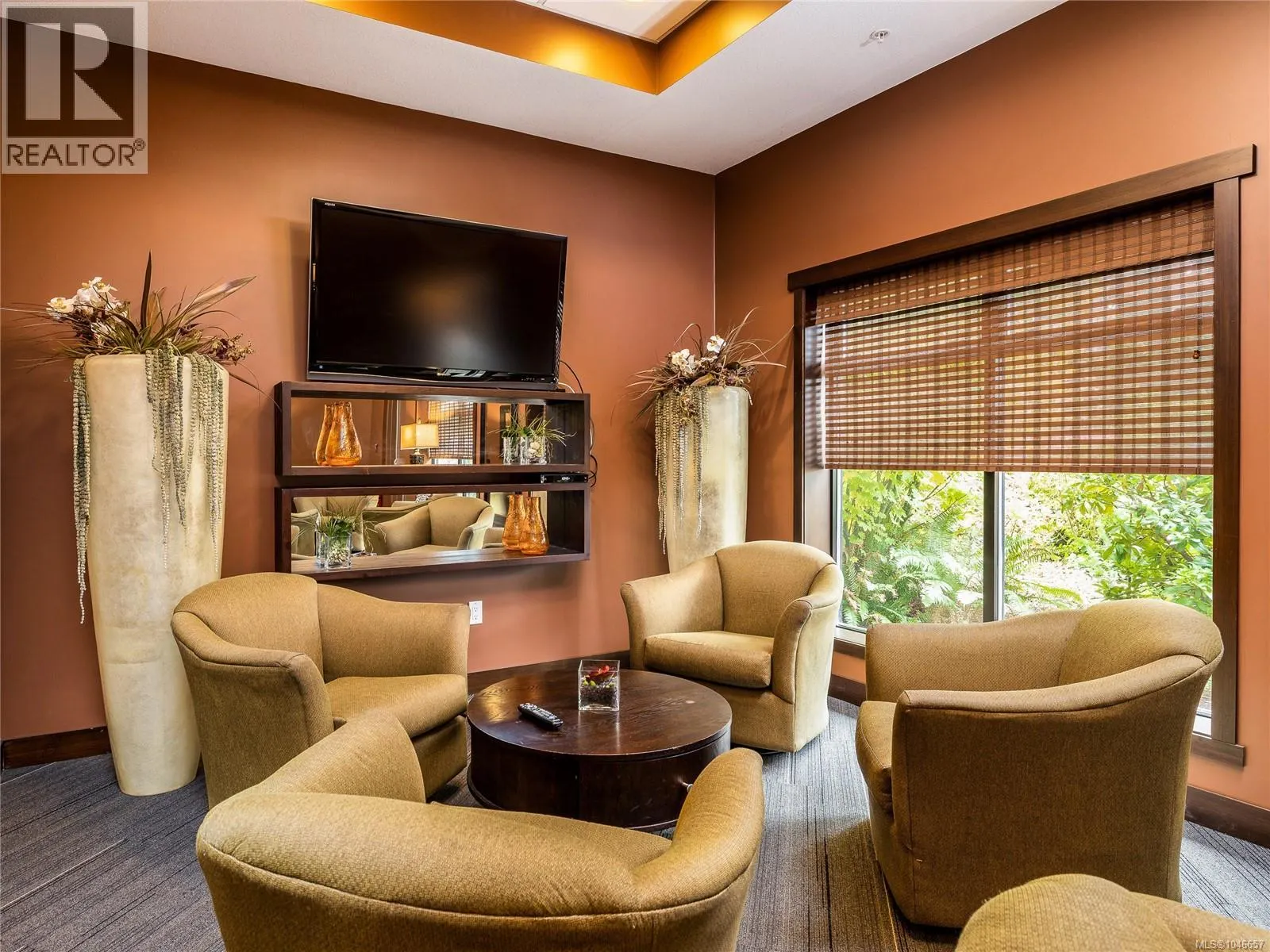 212 SA2 1175 Resort Dr