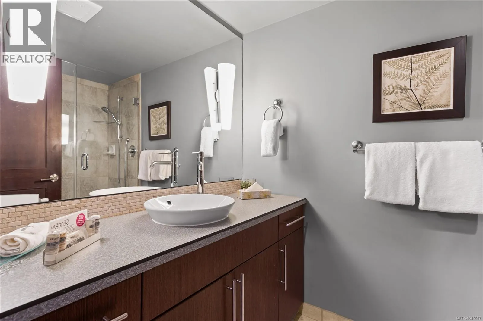 212 SA2 1175 Resort Dr