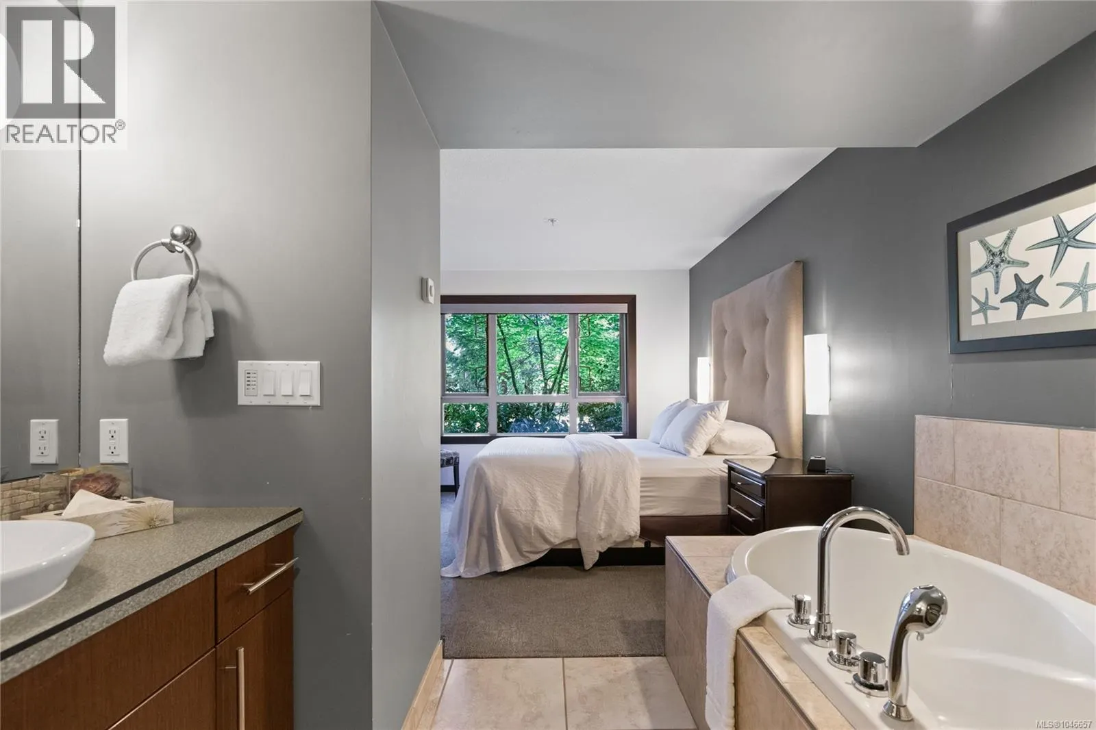 212 SA2 1175 Resort Dr