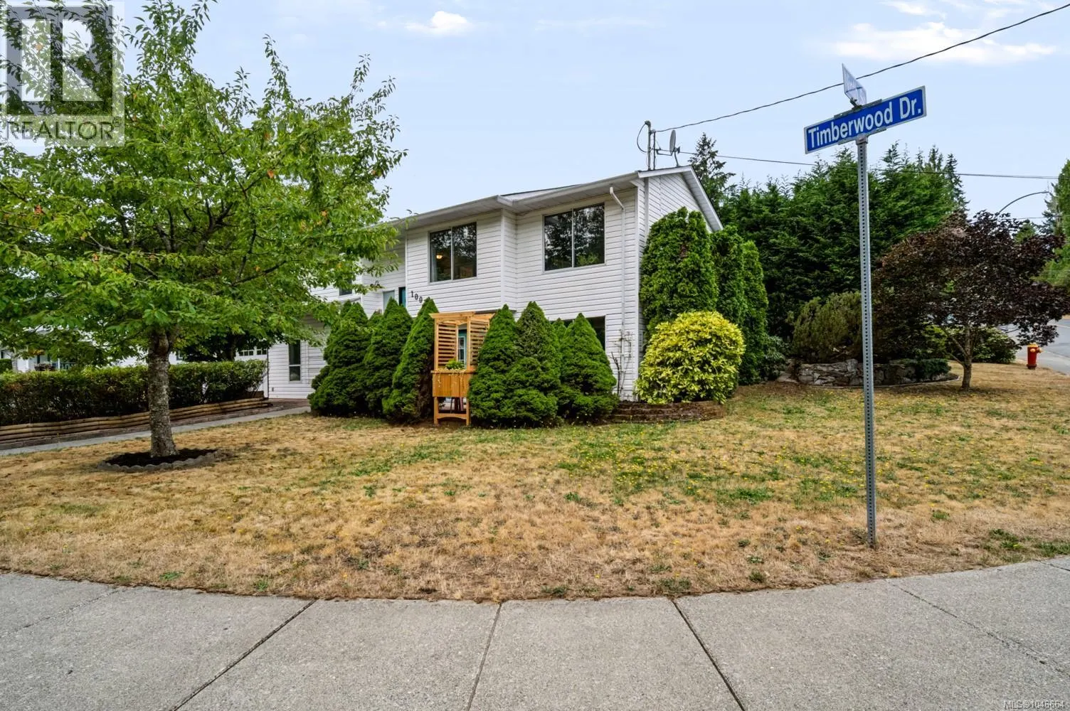 1001 Timberwood Dr