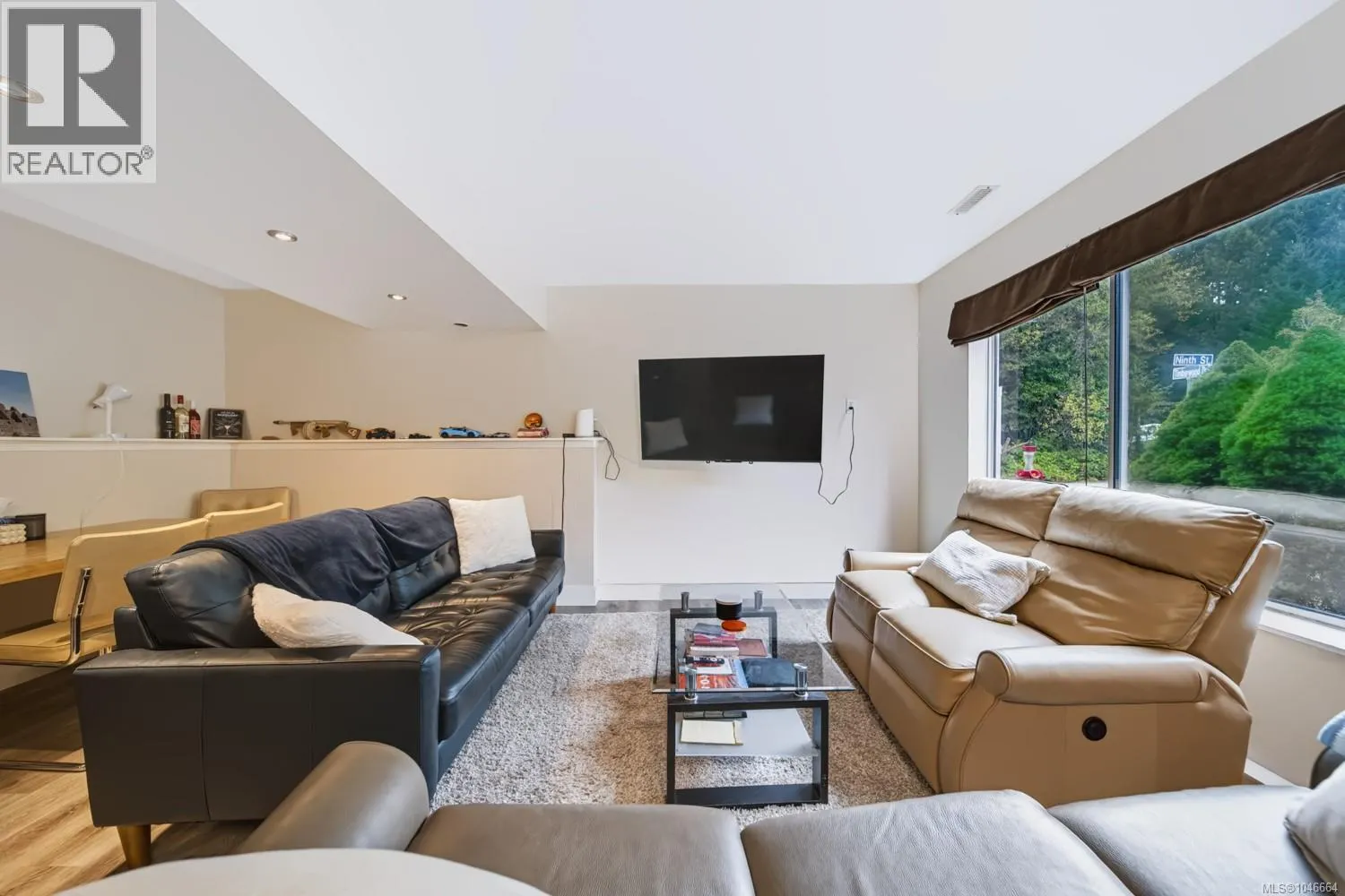 1001 Timberwood Dr