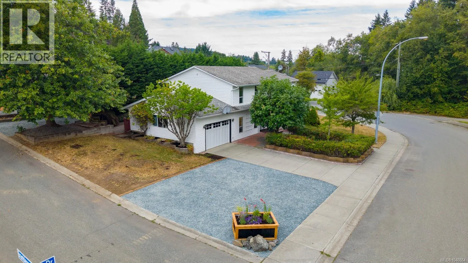1001 Timberwood Dr