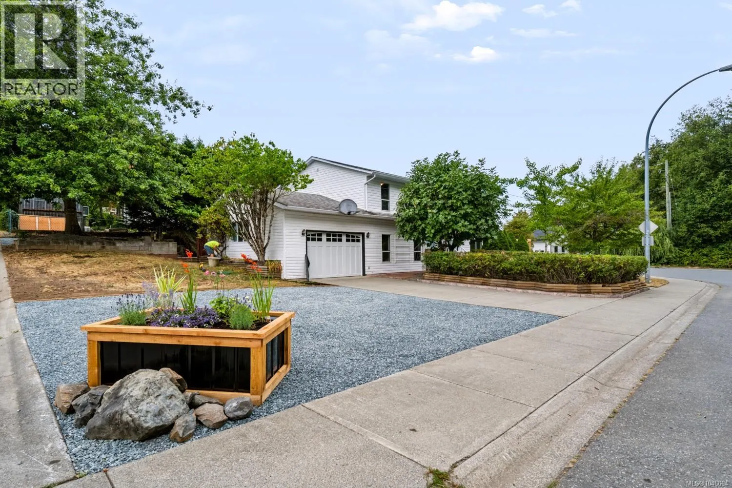 1001 Timberwood Dr