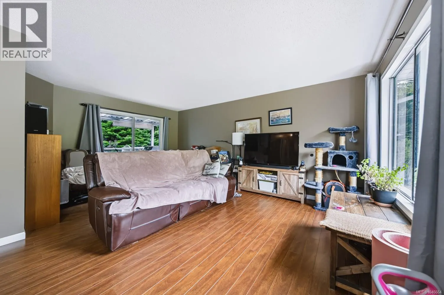 1001 Timberwood Dr