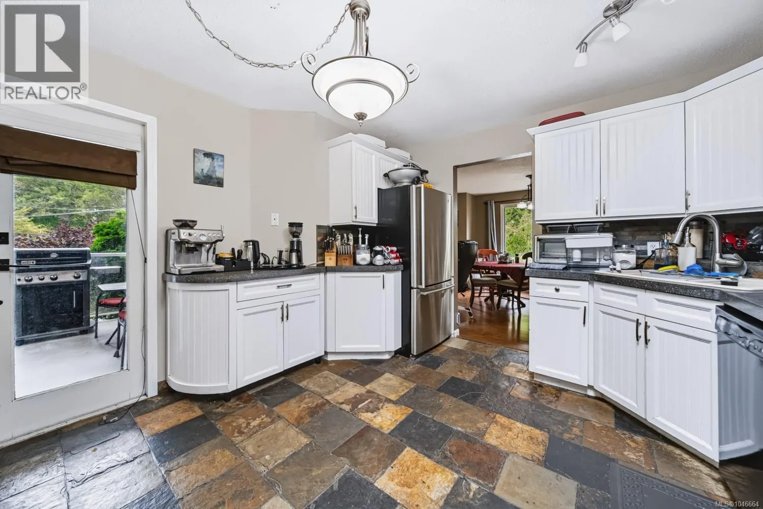 1001 Timberwood Dr