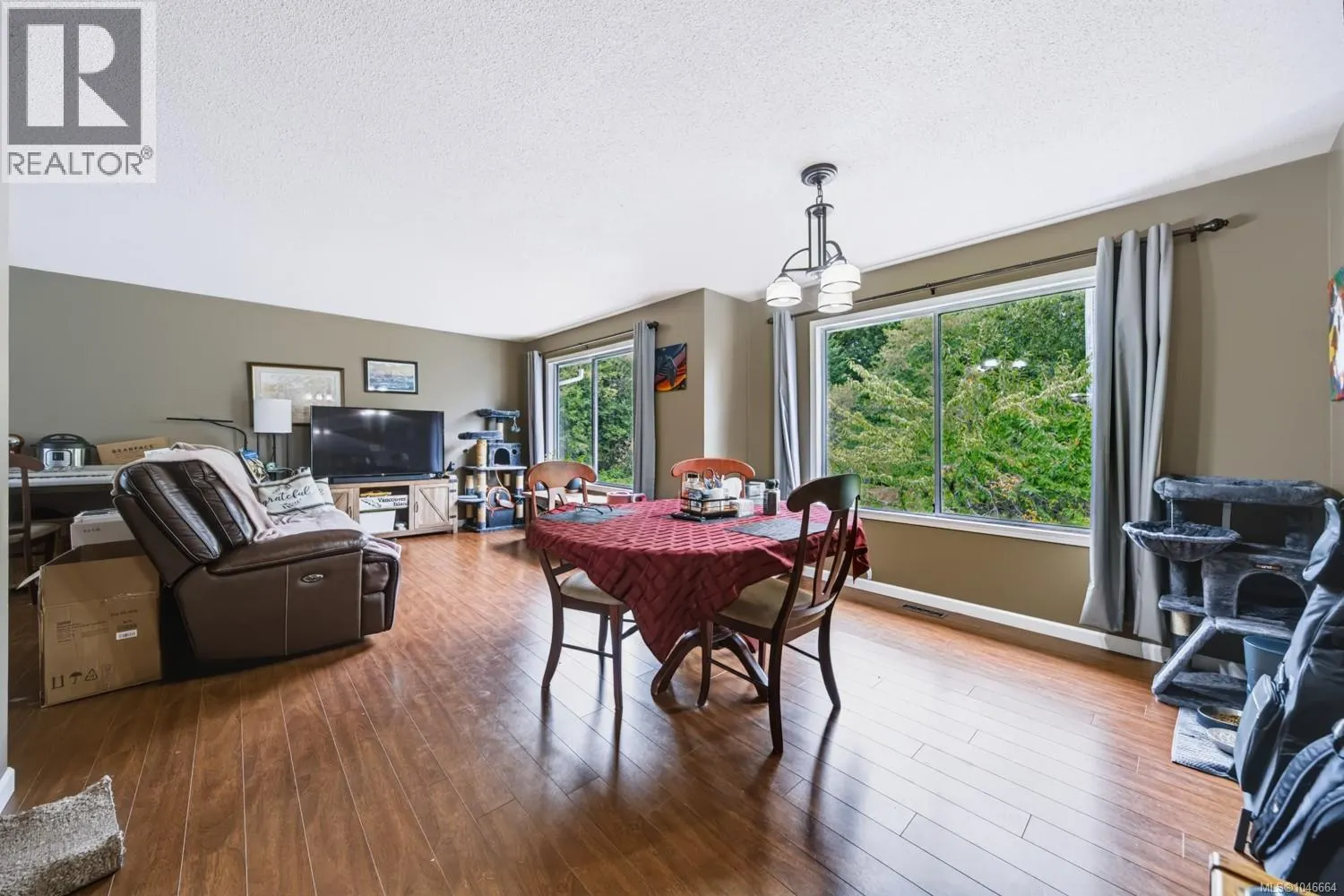 1001 Timberwood Dr