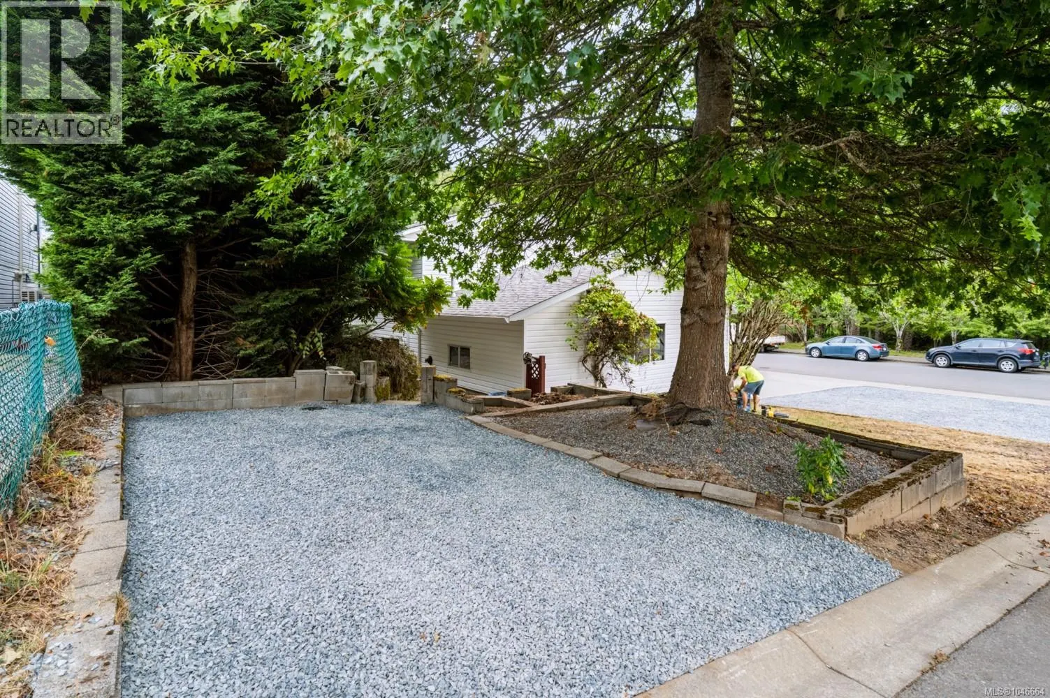 1001 Timberwood Dr