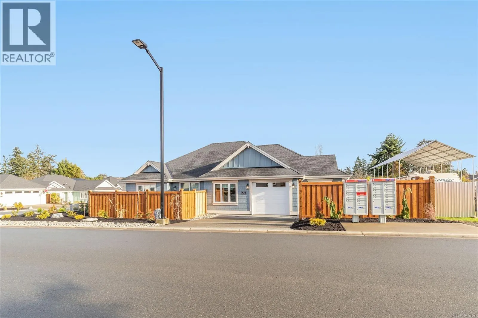 410 Hummingbird Pl