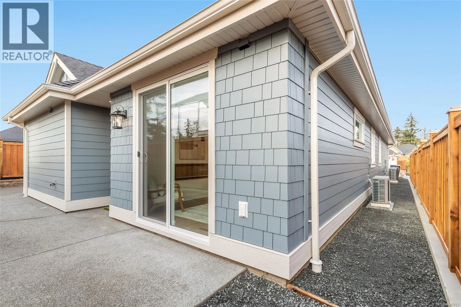 410 Hummingbird Pl