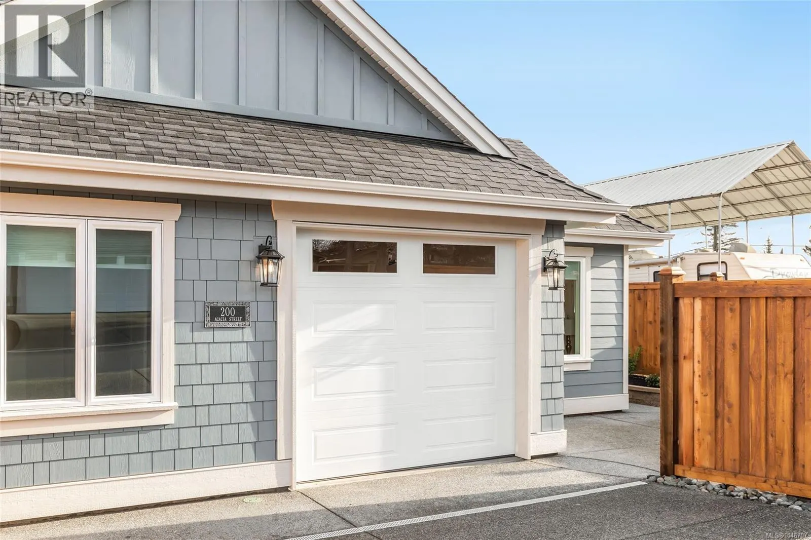 410 Hummingbird Pl