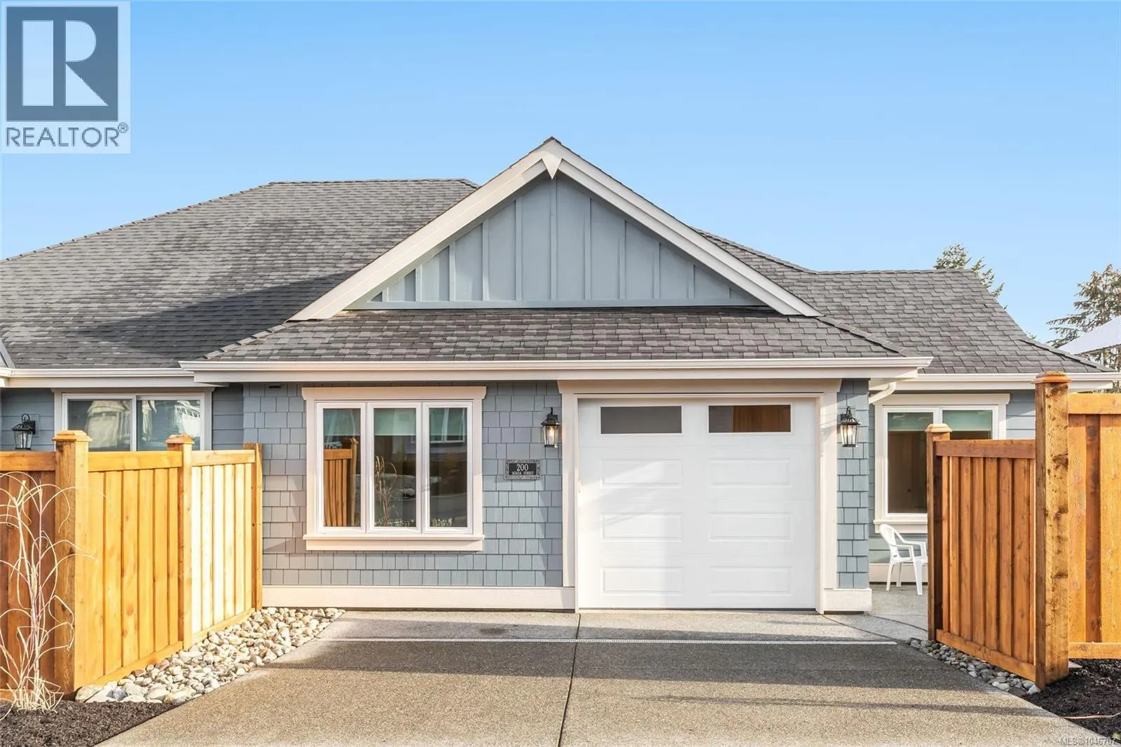 410 Hummingbird Pl