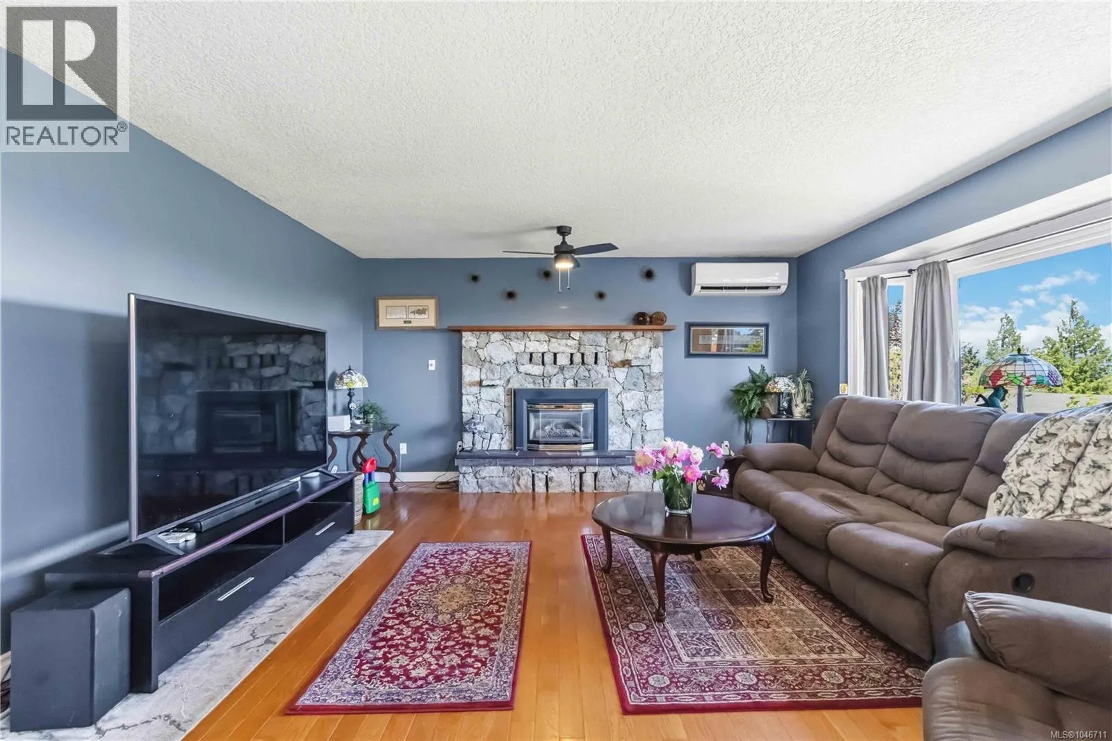 3389 Mary Anne Cres