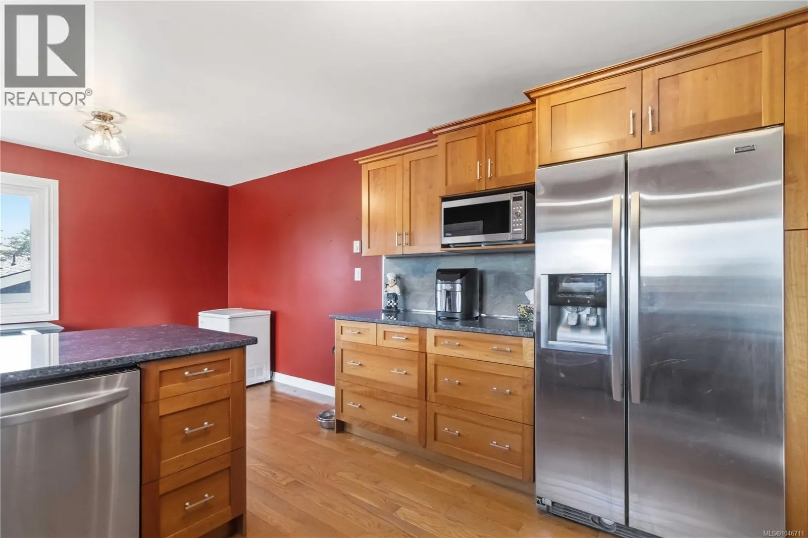 3389 Mary Anne Cres