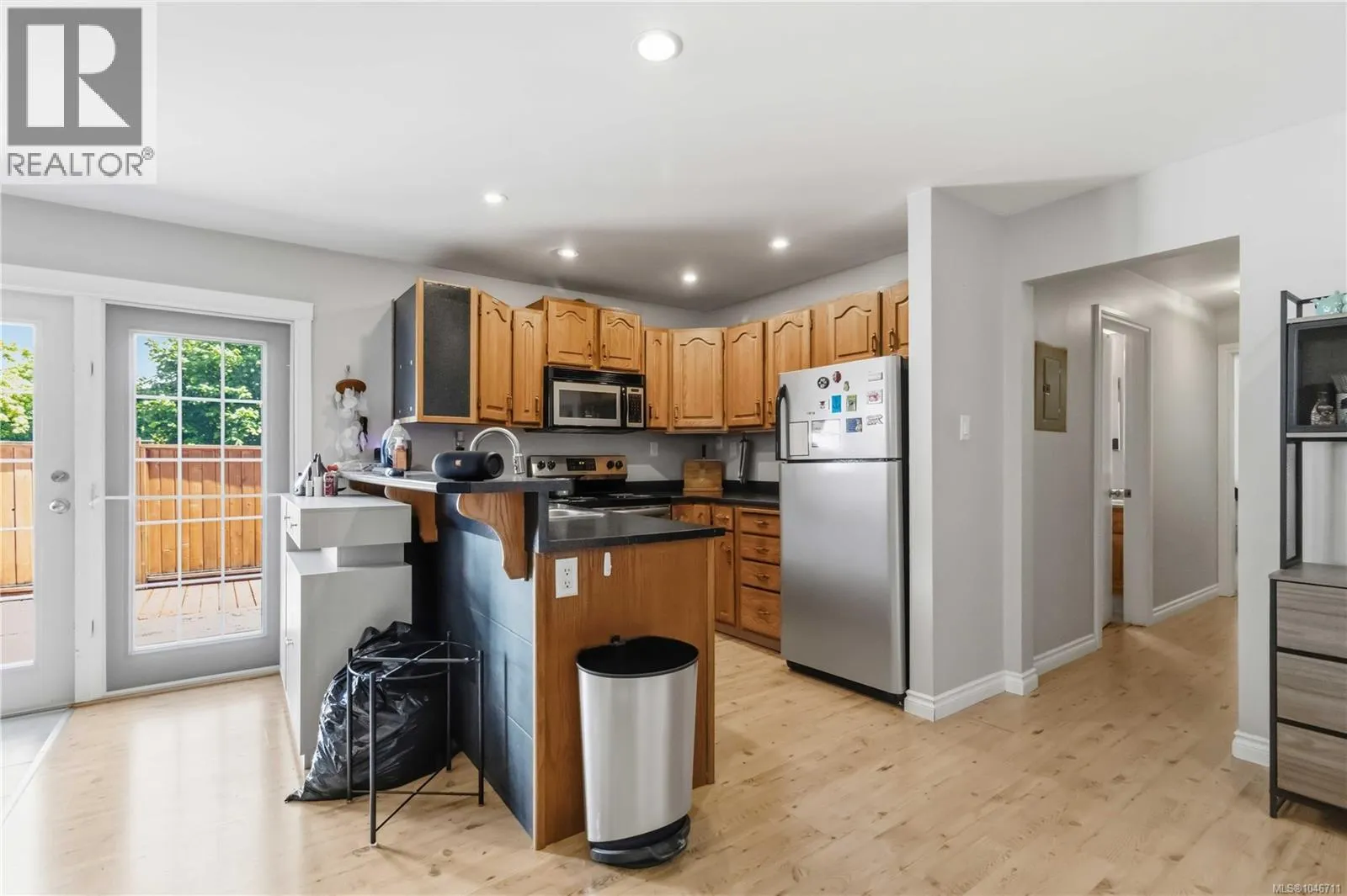 3389 Mary Anne Cres