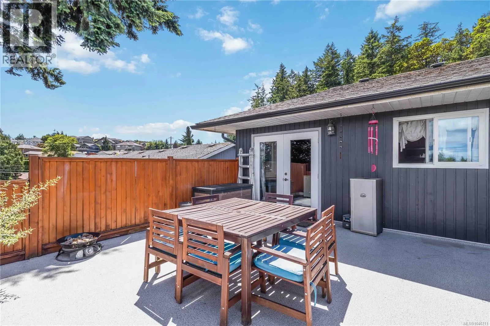 3389 Mary Anne Cres