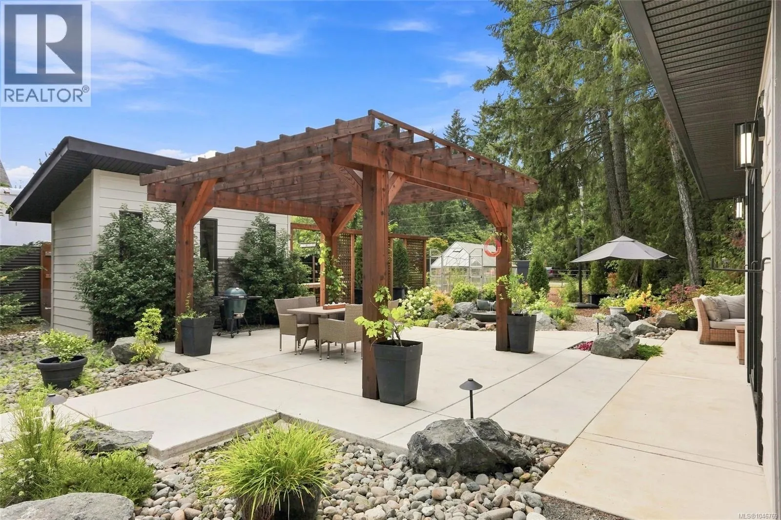 935 Meadowlark Pl