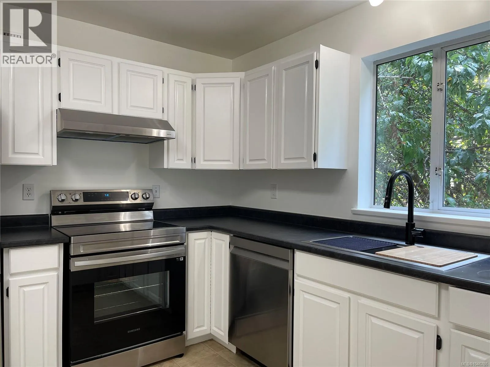 1333 Carmel Pl