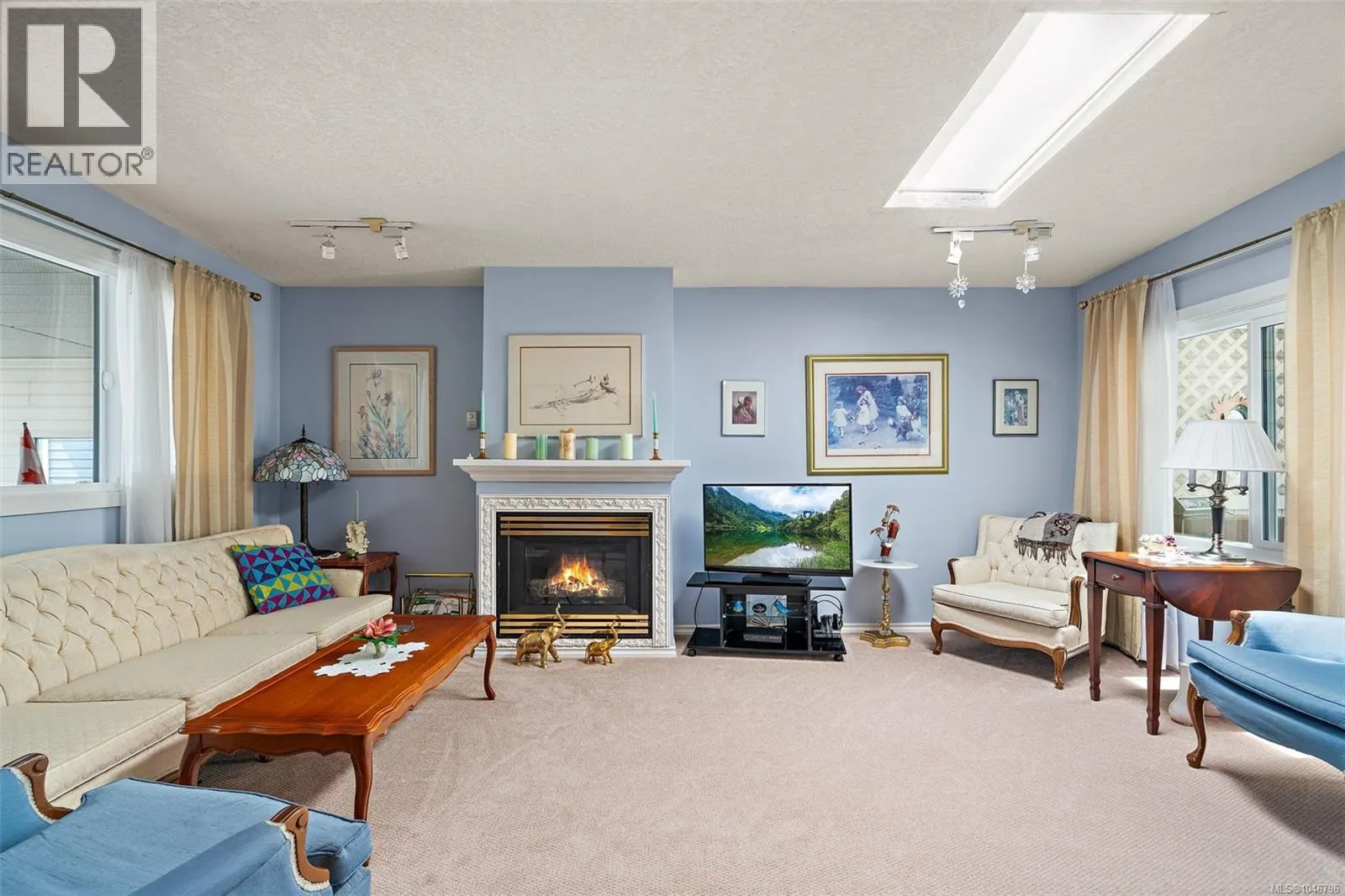 111 7701 Central Saanich Rd
