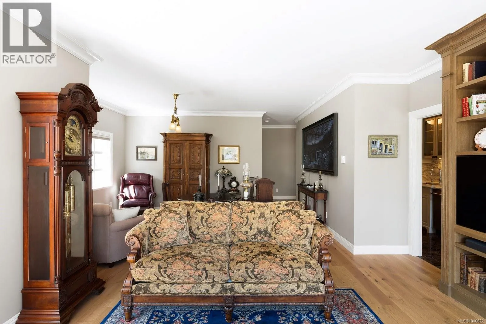 203 2277 Oak Bay Ave