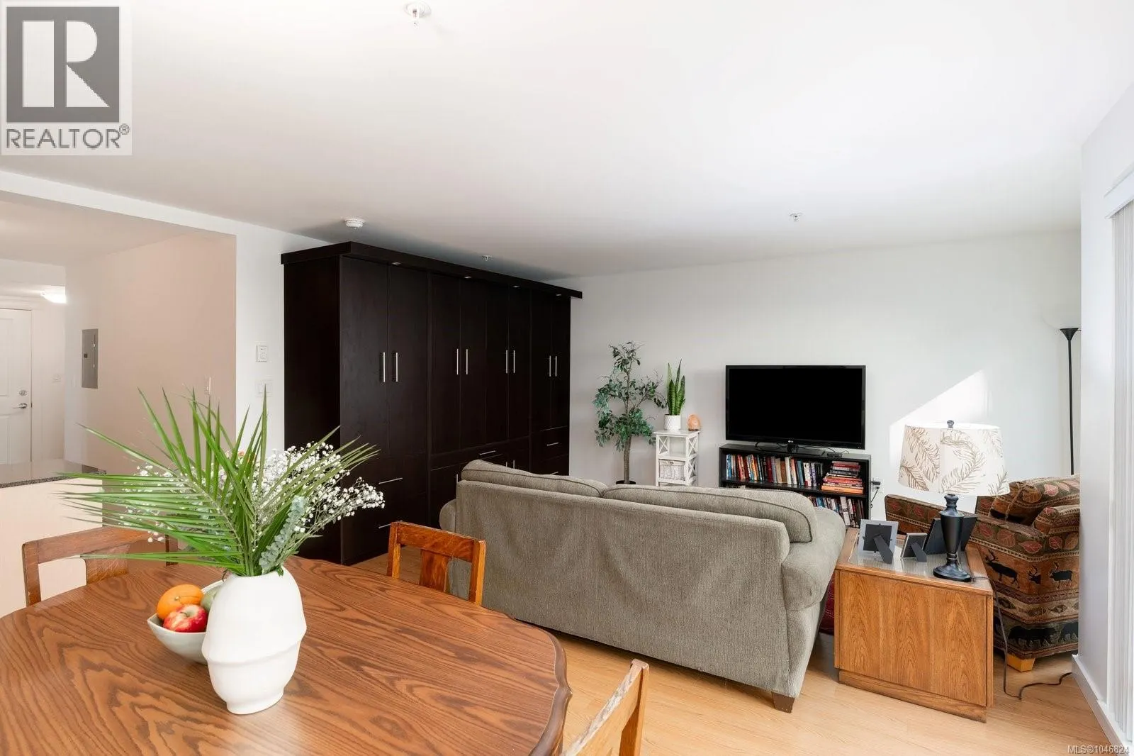 204 1405 Esquimalt Rd