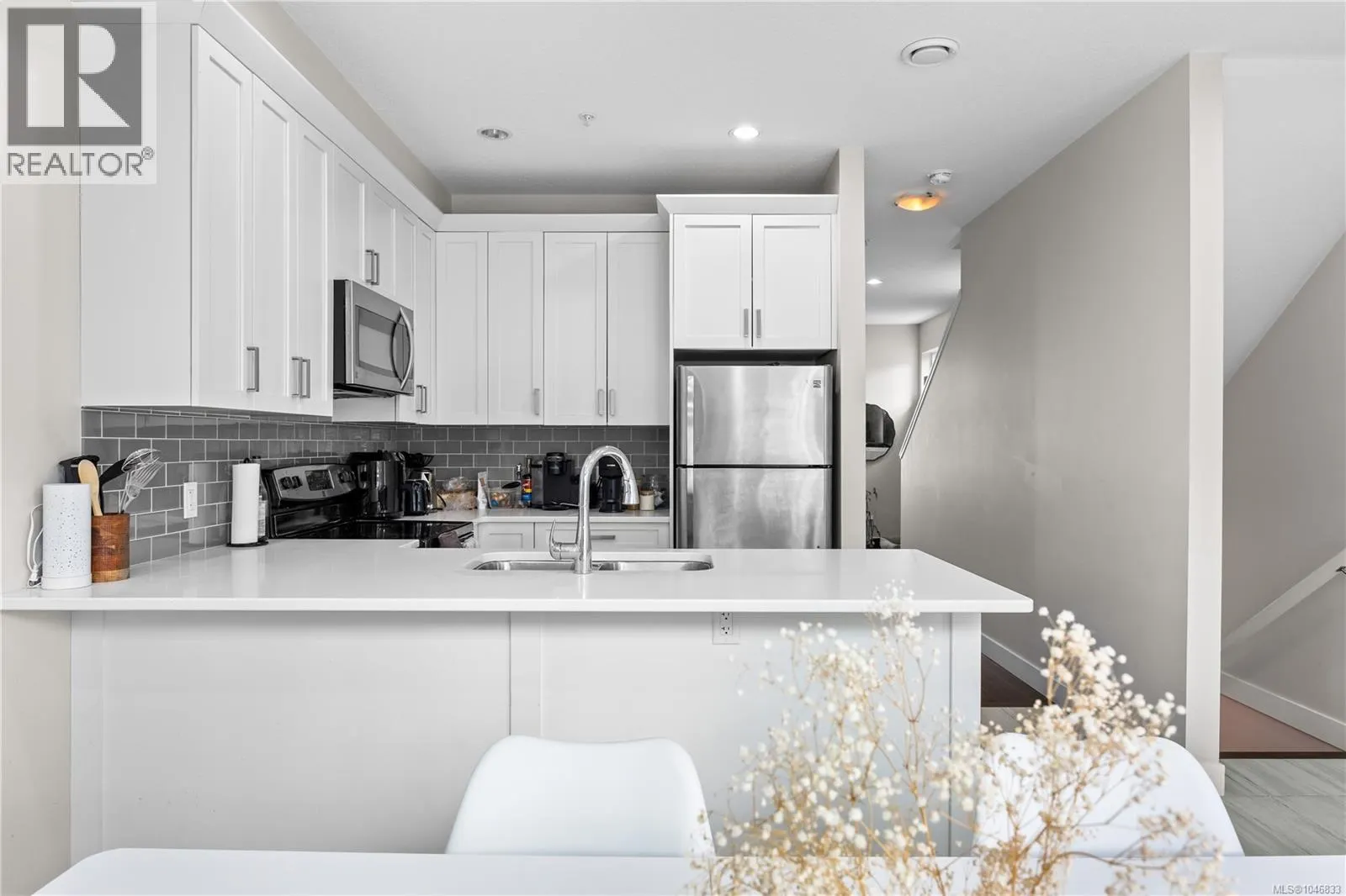 135 6057 Doumont Rd