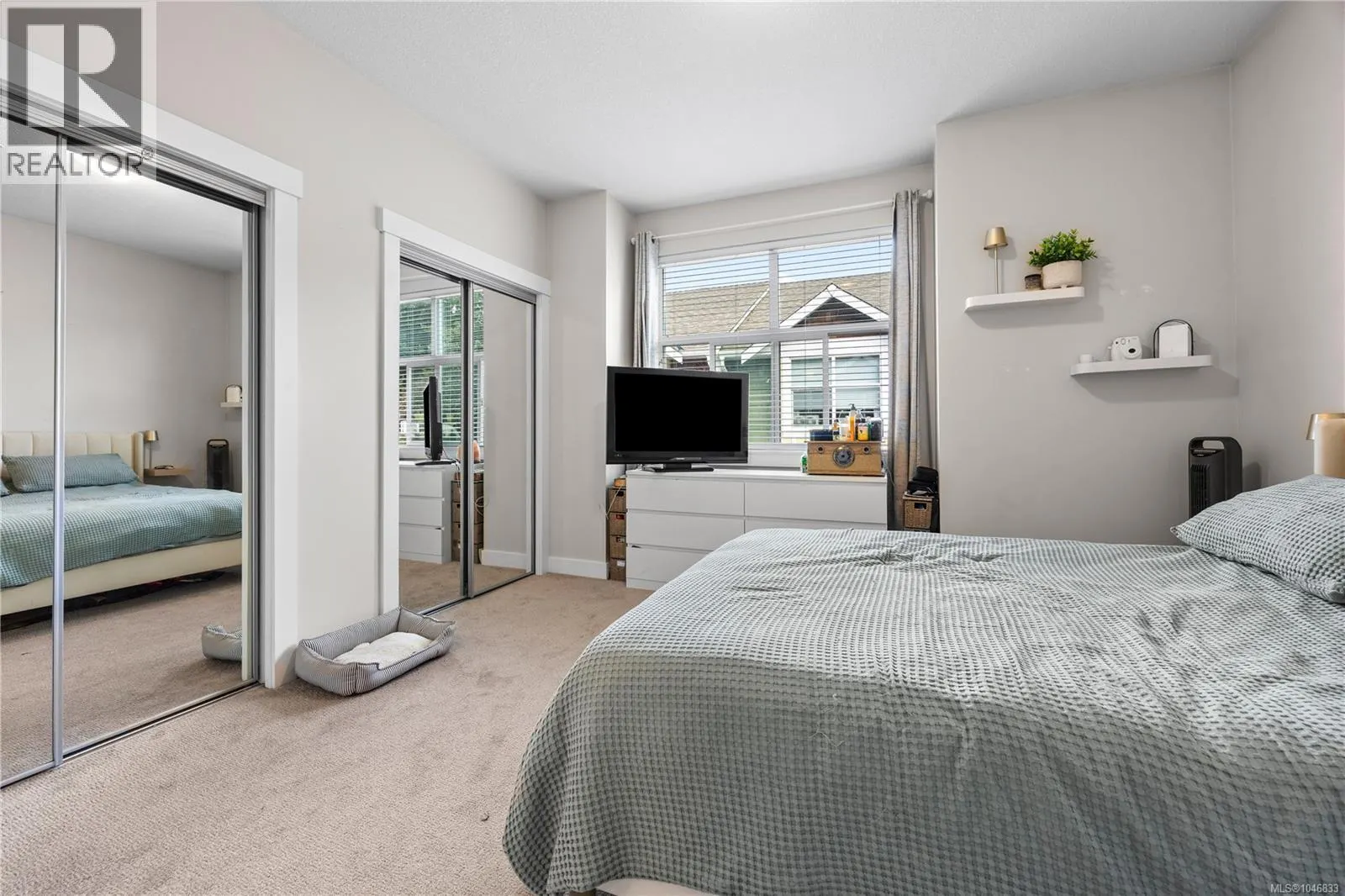 135 6057 Doumont Rd