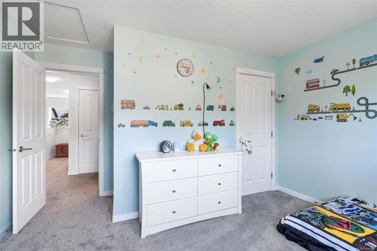 9 6250 Palahi Rd