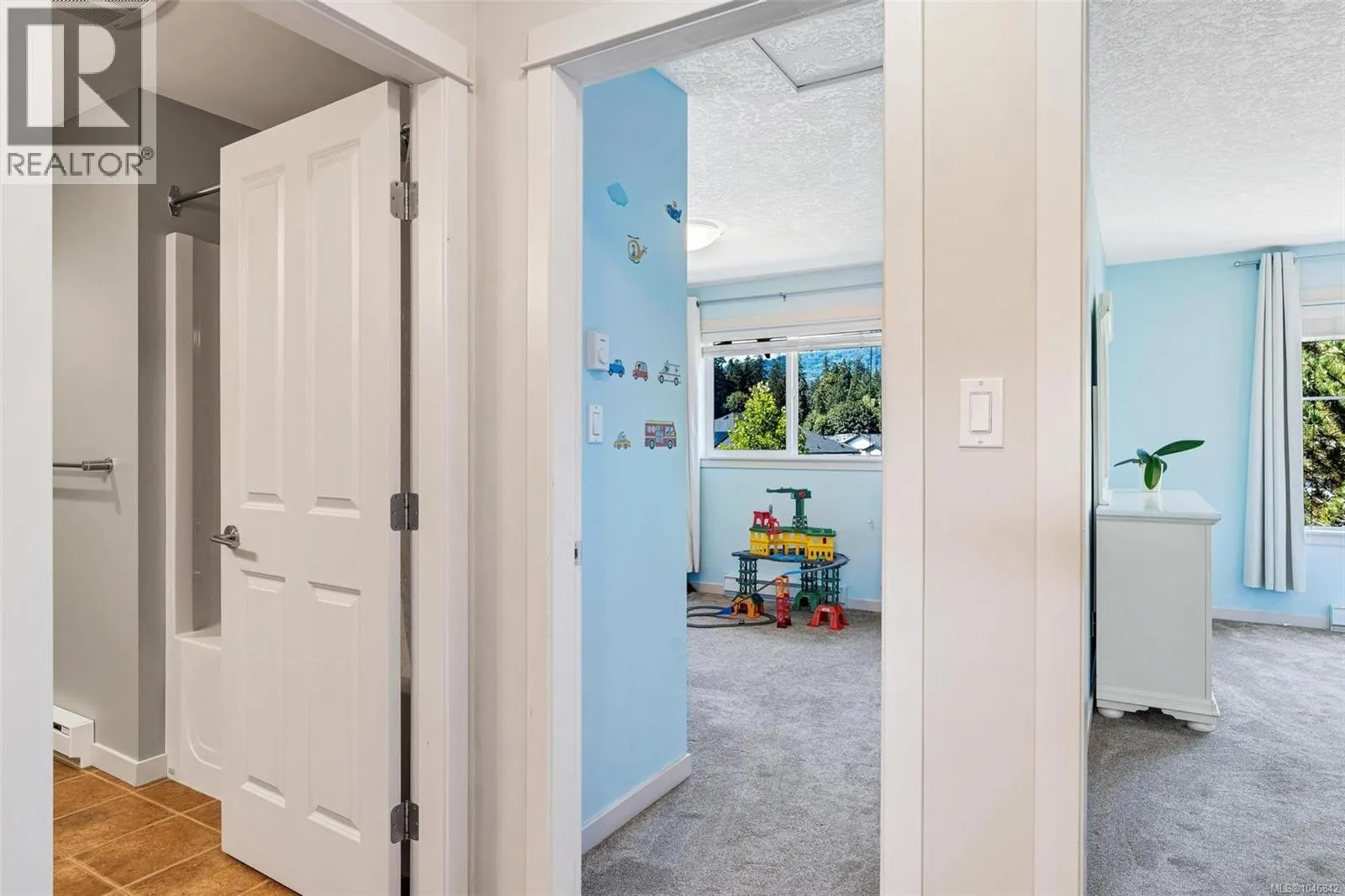 9 6250 Palahi Rd