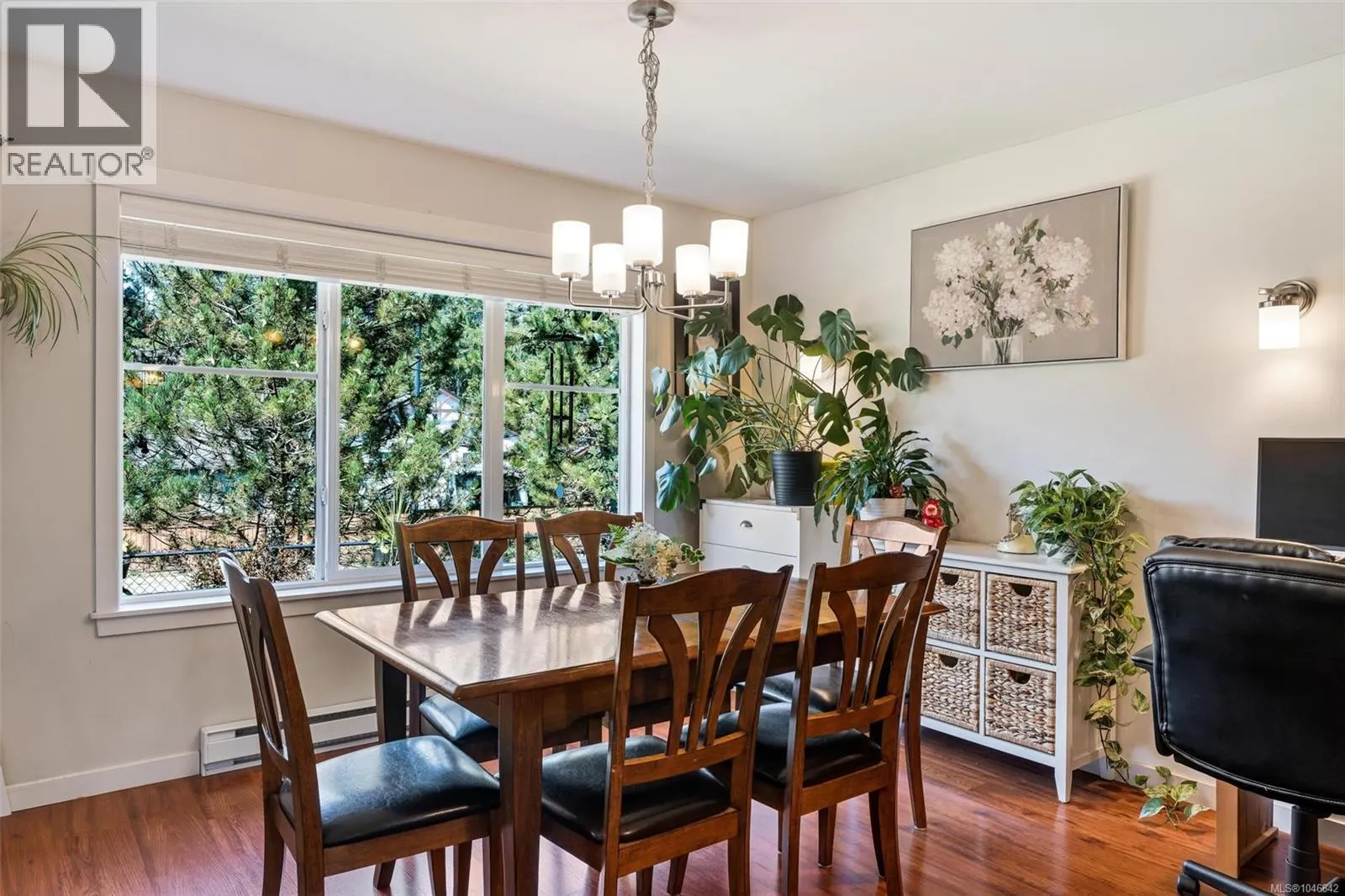 9 6250 Palahi Rd