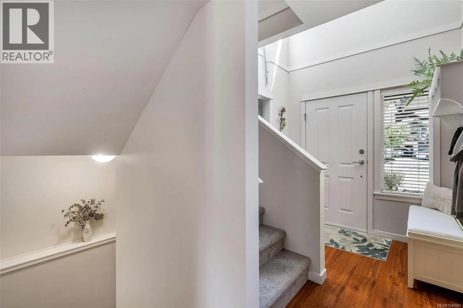 9 6250 Palahi Rd
